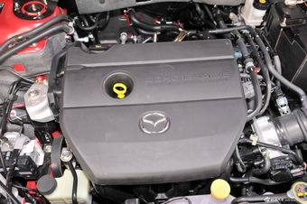 2013款马自达6 2.0L自动时尚型