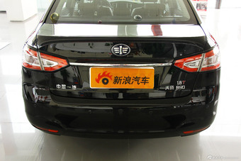 2014款奔腾B90 1.8T自动豪华型到店实拍