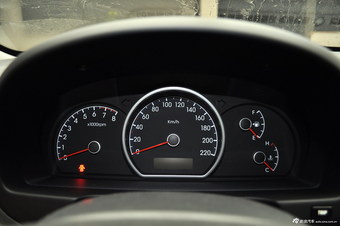 2011款悦动1.6L手动舒适型