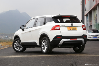 2015款中华V3 1.5L自动智能型