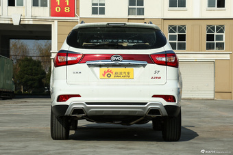 2015款比亚迪S7升级版2.0T自动旗舰型