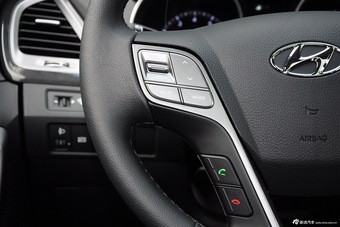 2015款全新胜达2.4L自动两驱GLS