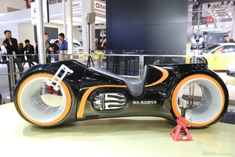 2014款极光电动摩托车