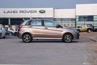 2015款绅宝D20两厢1.5L手动乐天版