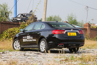 2012款荣威950 2.0L COM舒适版