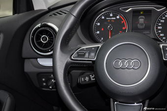 2015款奥迪A3 Limousine 1.4T自动35TFSI 300万纪念乐享版