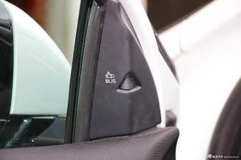 2015款沃尔沃V40到店实拍