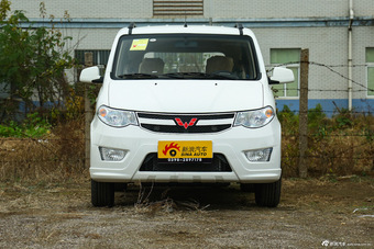 2015款五菱宏光S 1.5L手动超值版