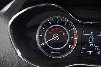 2015款 宝骏560 1.8L手动舒适型