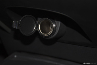 2015款启辰R50X 1.6L自动豪华版