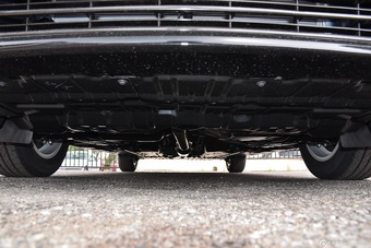 2016款凯美瑞2.0L自动十周年纪念领先版