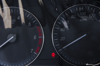 2015款福瑞达M50S 1.5L手动公务舱