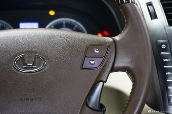 2011款华泰B11 1.8T汽油自动尊贵版到店实拍