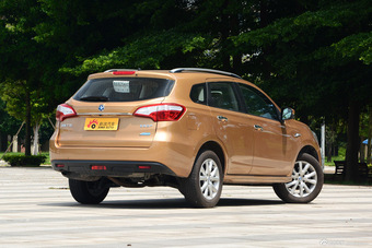 2015款启辰T70 2.0LCVT睿享版