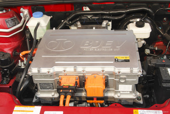 2016款北汽新能源EU系列EU260 电动