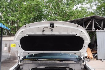 2015款全新胜达2.4L自动两驱GLS