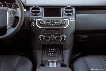 2015款第四代发现3.0 SDV6 HSE柴油版