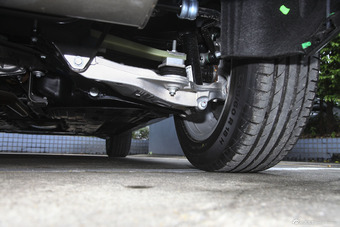 2015款沃尔沃XC90 2.0T自动 T6智逸版5座