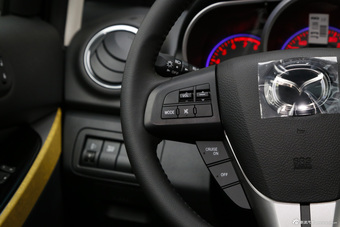 2014款马自达CX-7 2.5L自动两驱豪华版