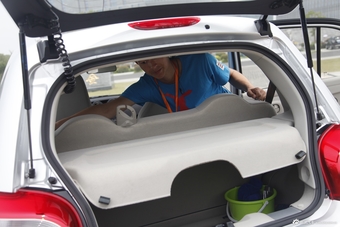 2014款启辰R30 1.2L手动尊享版