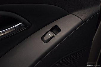 2013款北京现代ix35 2.0GLS 自动两驱智能