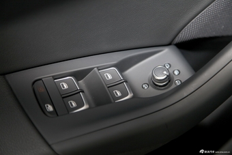 2013款奥迪Q3 40TFSI quattro四驱豪华型