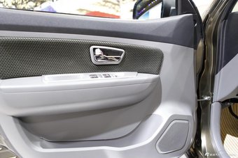 2013款森雅S80 1.5L手动7座时尚豪华版