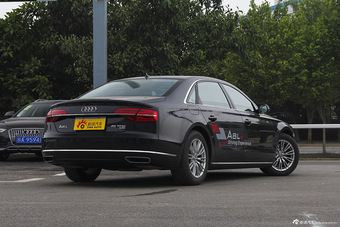 2014款奥迪A8L 3.0T自动45TFSI quattro专享型