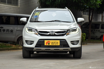 2016款比亚迪S7 2.0T自动尊贵型Plus