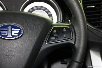 2014款奔腾B90 1.8T自动豪华型到店实拍