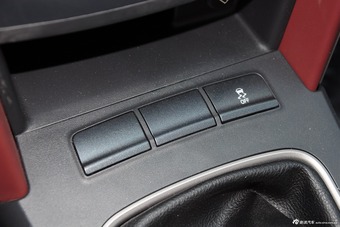 2015款比亚迪G5 1.5TI手动尊贵型