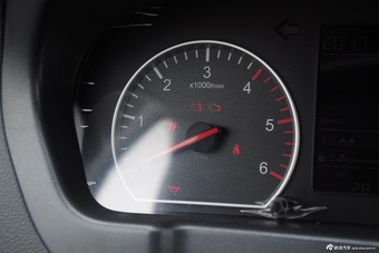 2014款拓陆者E5 2.8T精英版4JB1