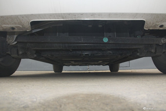 2013款荣威E50标准型