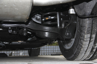 2016款沃尔沃V40 1.5T自动 T3 智逸版