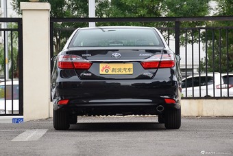 2016款凯美瑞2.0L自动十周年纪念领先版