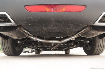 2015款吉利EC8 2.0L手动精英型