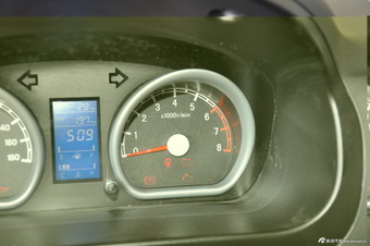 2014款启腾M70 1.2L创业型