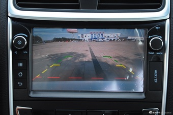 2015款吉利新帝豪三厢1.3T CVT向上版