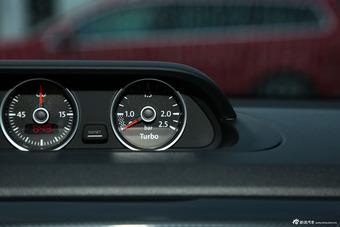 2015款甲壳虫2.0T自动