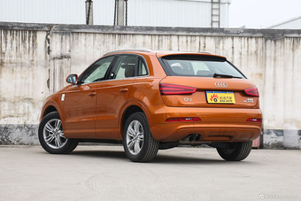 2015款奥迪Q3 35TFSI舒适型