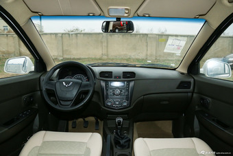 2014款五菱宏光 1.2L 手动标准型图片