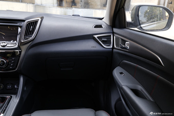 2014款长安CS75 1.8T自动精英型国5