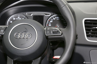 2015款奥迪Q3 35TFSI舒适型