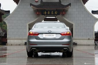 2014款奔腾B70 2.0L自动豪华型