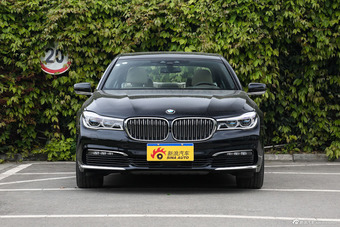 2017款宝马7系740Li 3.0T自动豪华型