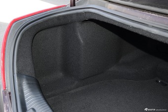 2016款捷豹XJL 2.0T自动两驱典雅商务版