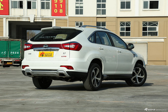 2015款比亚迪S7升级版2.0T自动旗舰型