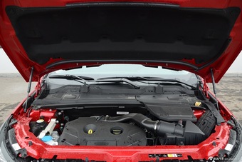 2016款发现神行2.0T自动SE版图片