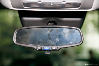 2014款君威1.6T自动时尚技术型