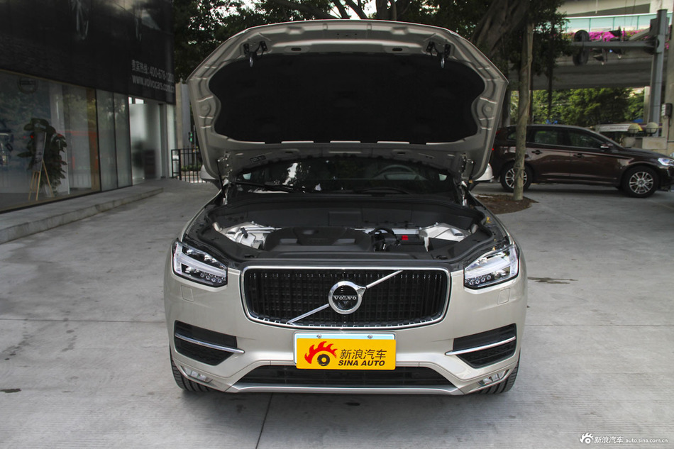 2015款沃尔沃XC90 2.0T自动 T6智雅版5座